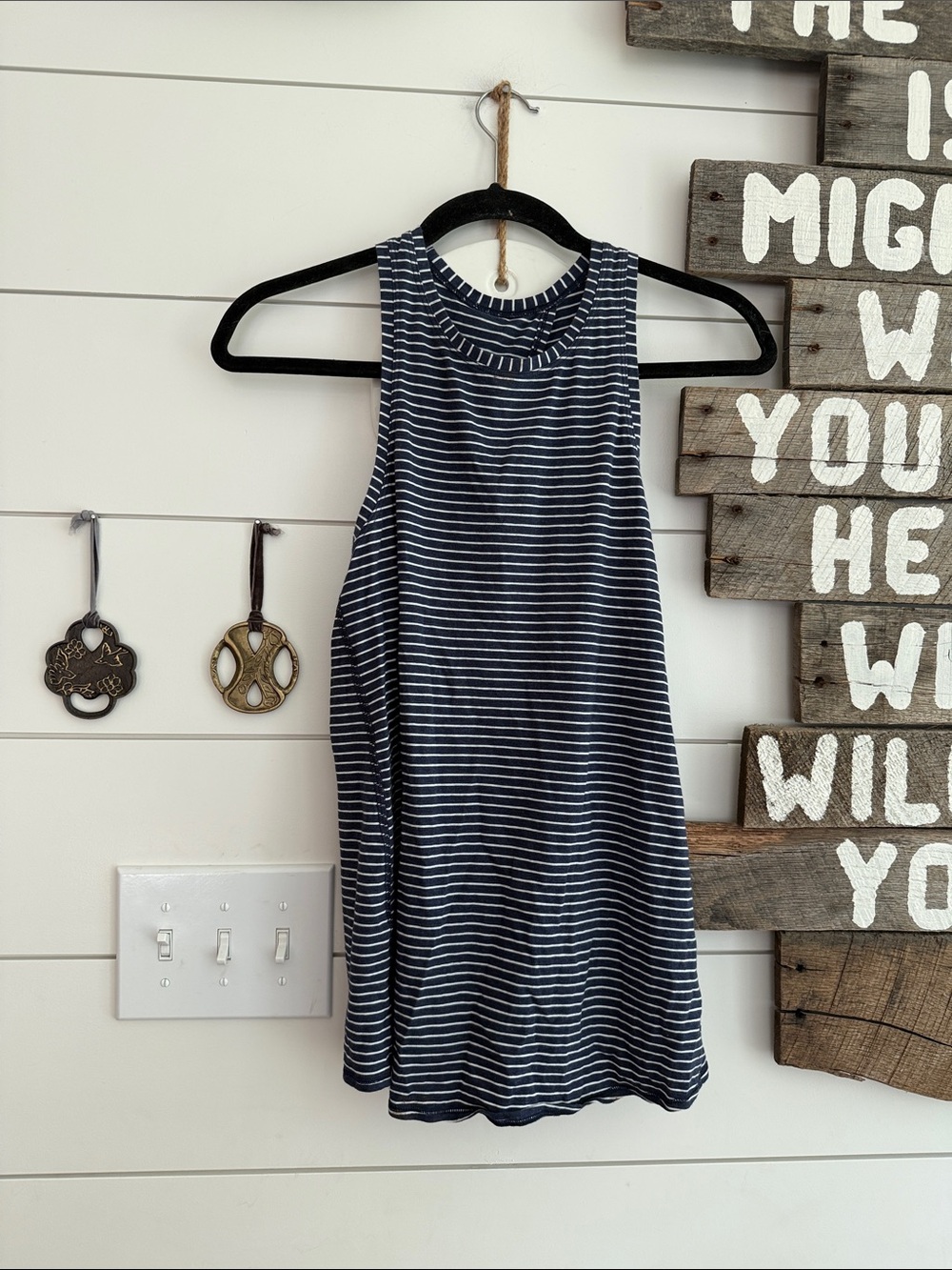 Lululemon size 6 open back tank